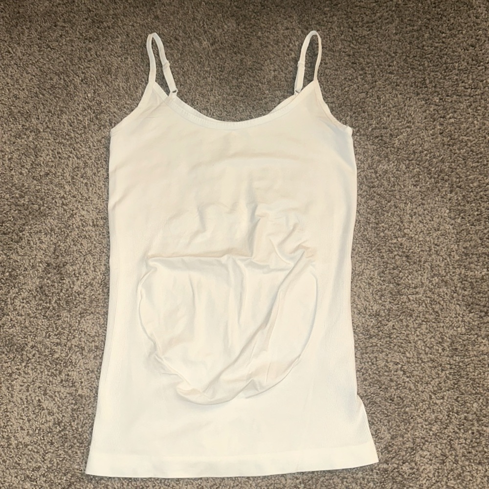 Isabel maternity tank top size med /large